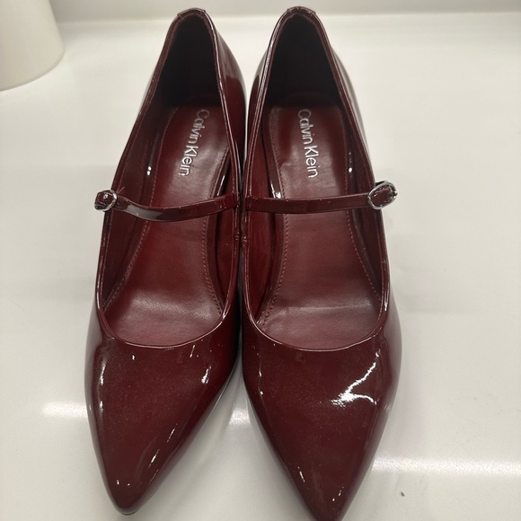 NWOT Calvin Klein Women's Burgundy Mary Jane Heels - Picture 1 of 6